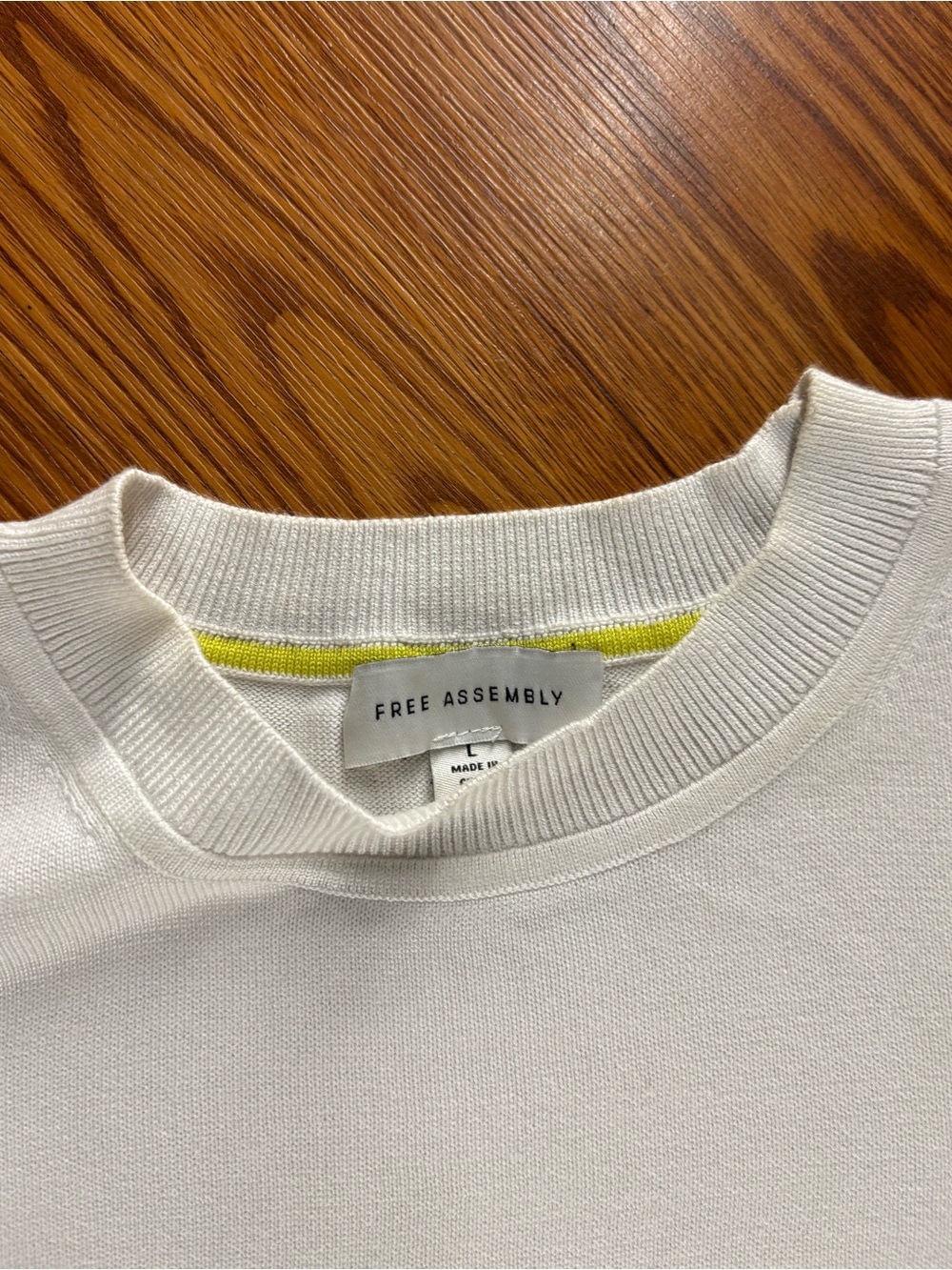Free Assembly Women's Cream Crewneck Sweater
